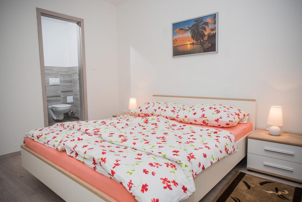 Apartment Grabovac Kaštela Kamer foto
