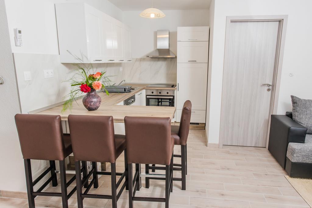 Apartment Grabovac Kaštela Kamer foto