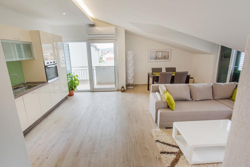 Apartment Grabovac Kaštela Kamer foto