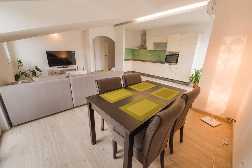 Apartment Grabovac Kaštela Kamer foto