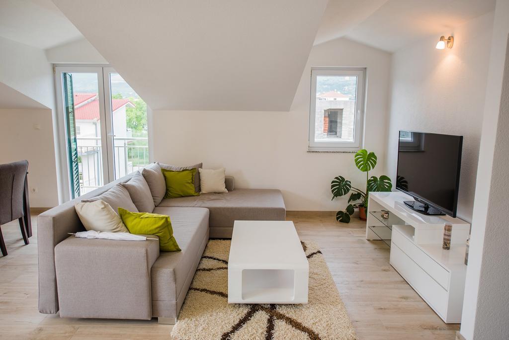 Apartment Grabovac Kaštela Buitenkant foto