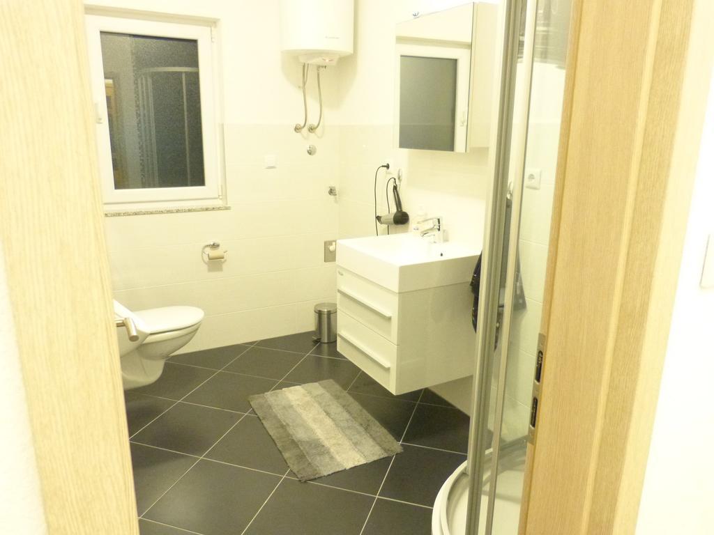 Apartment Grabovac Kaštela Buitenkant foto